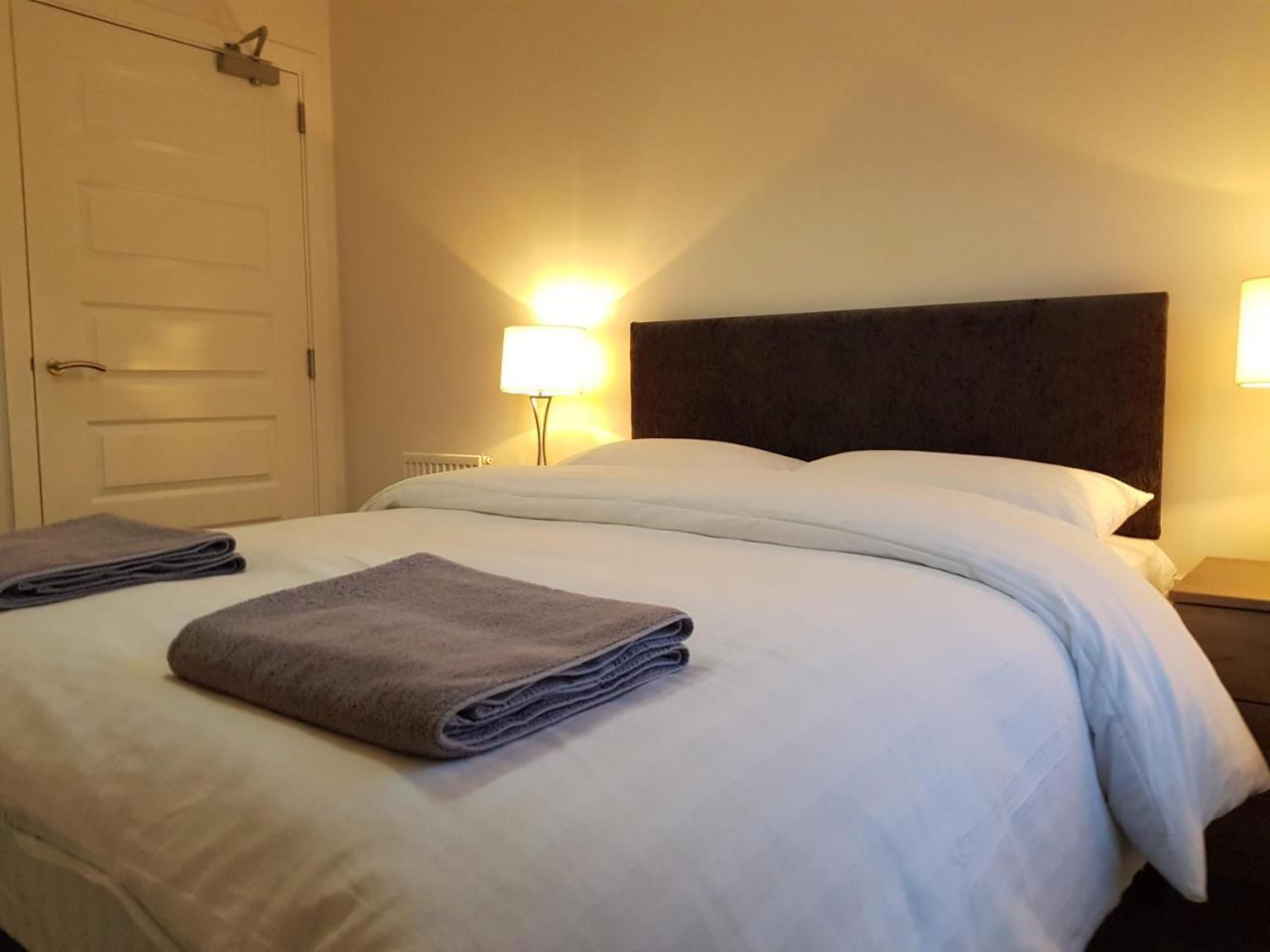 1 Royal View Apartments Stirling Bagian luar foto
