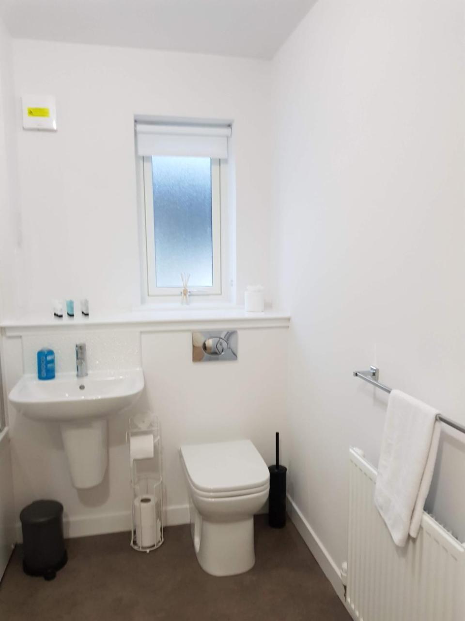 1 Royal View Apartments Stirling Bagian luar foto